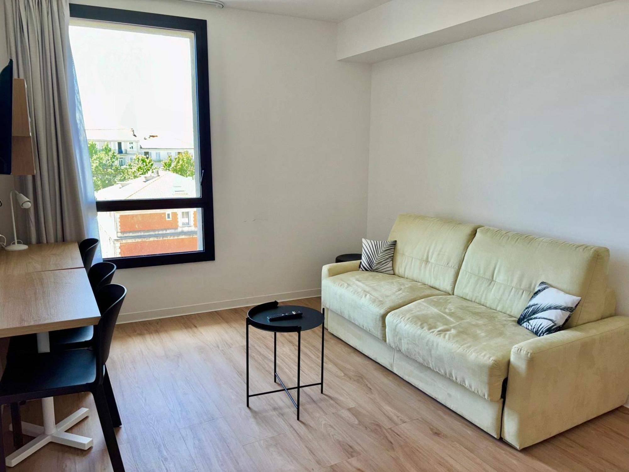 Apparthotel Privilodges Toulon Exterior foto
